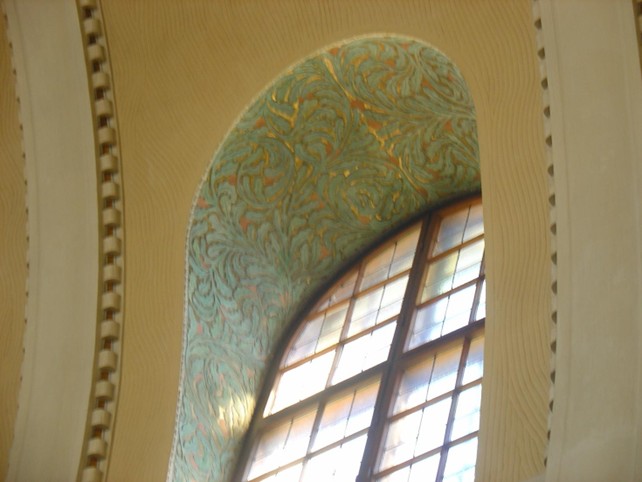 Kallion kirkon ikkunaholvi.