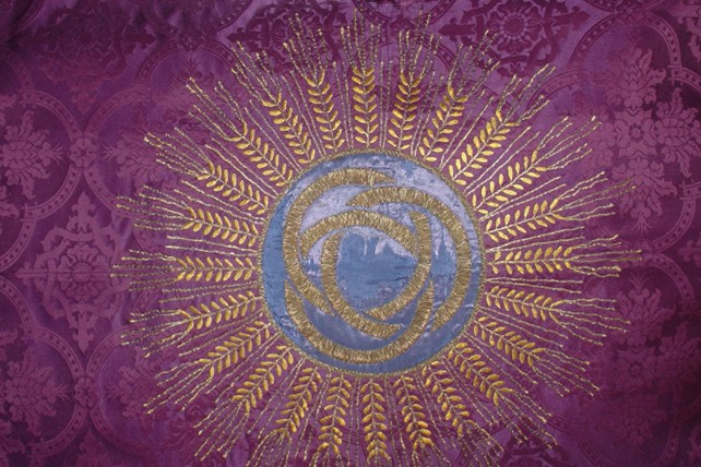 Maria Schwartzbergin v. 1912 suunnittelema kasukka (yksityiskohta). 